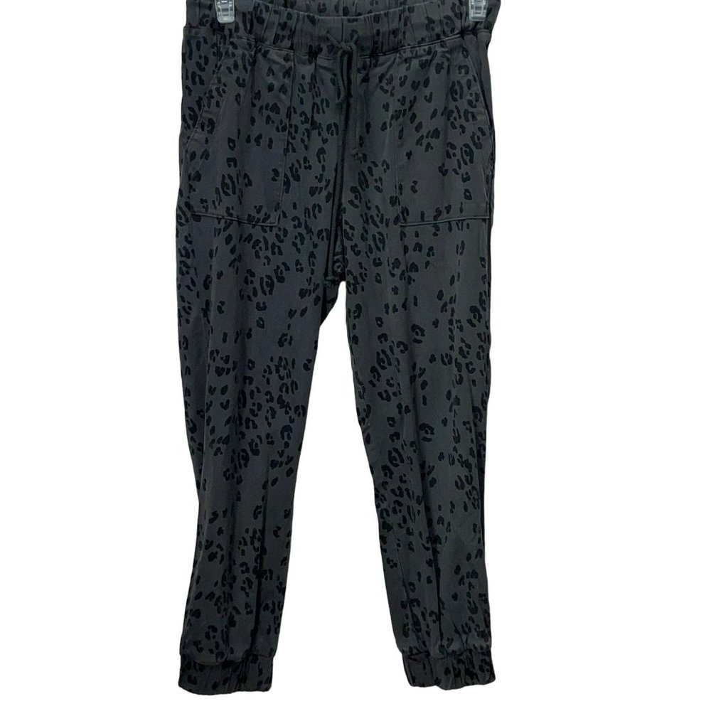 Side stitch Women's Gray Black Cheetah Print Pants Small